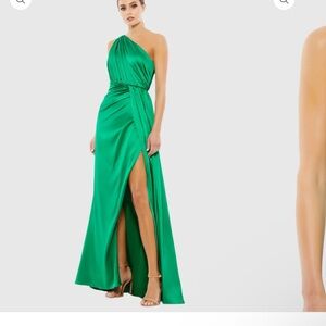 Mac Duggal Green Asymmetrical One-Shoulder Gown